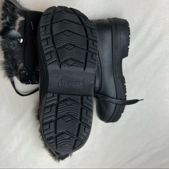 Quest Black Snow Boots Size 2 - Picture 8 of 8